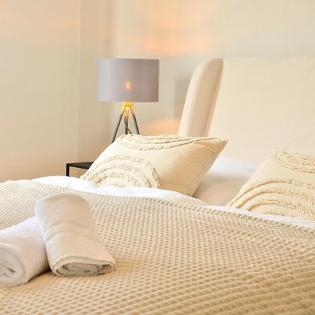 Milpau Bottrop 2 - Modernes Und Zentrales Premium-Apartment Fuer 4 Personen Mit Queensize-Bett Und Einzelbetten - Netflix, Nespresso Und Smart-Tv Exterior foto